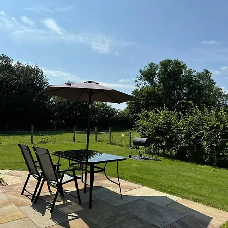 山林小屋 Field House Farm - Owl - Countryside Near York Skipwith